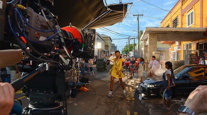 Malibu Shoot - Lady Sunshine At The Car Wash